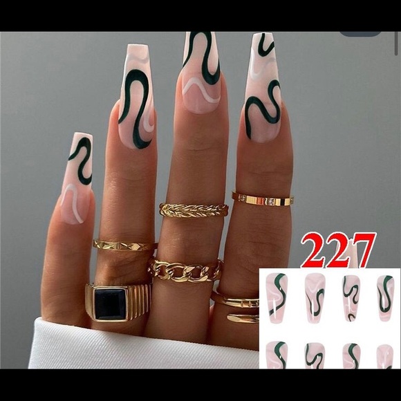 24 pcs Super long Ballerina Line false nails - Picture 2 of 3